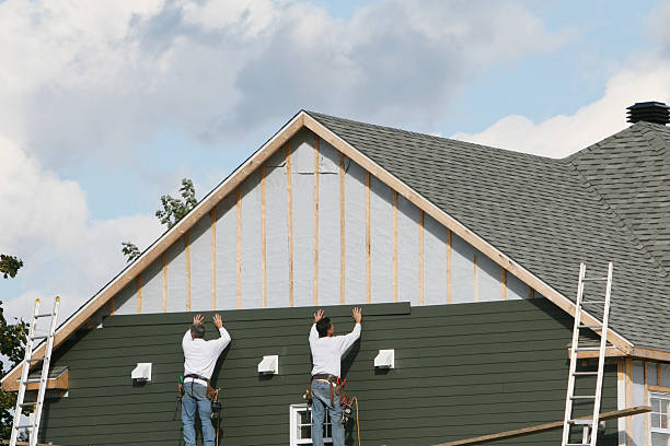 Professional Siding Installation technician working in Canton, CT